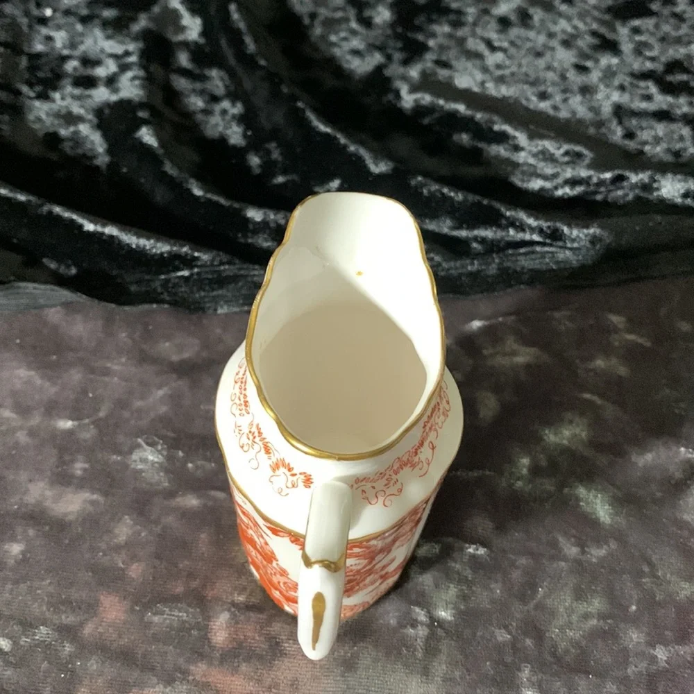 Vintage Royal Crown Derby small creamer - Picture 4 of 5